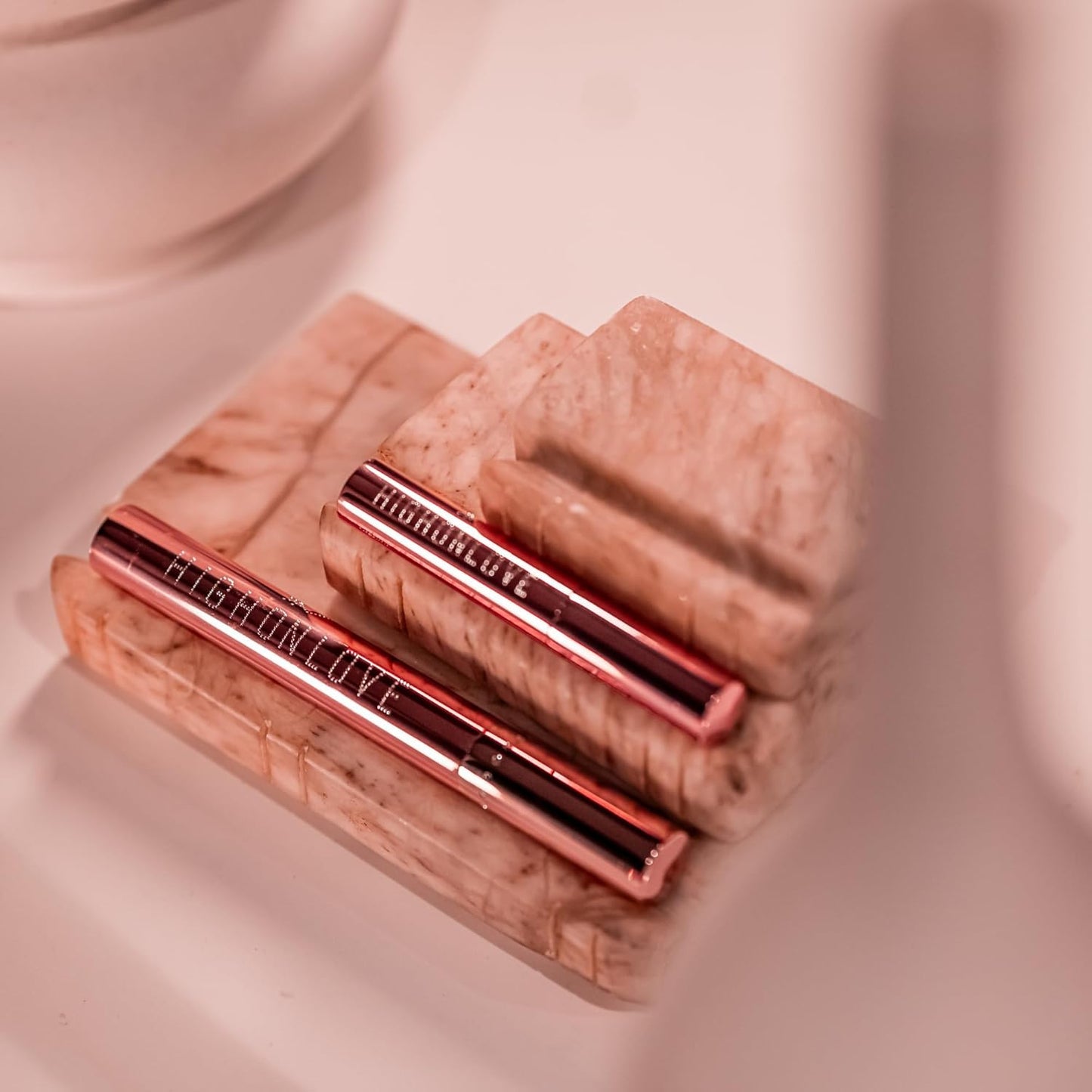 HighOnLove Plumping Lip Gloss