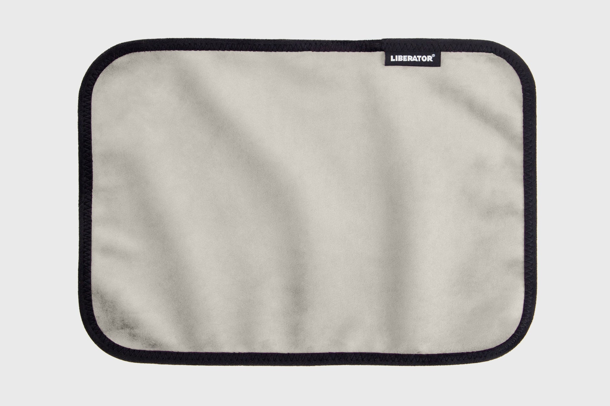 Fascinator Splashproof Throws, Bedroom Furniture by Liberator – shown in product photo 