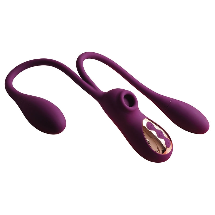 Tracy's Dog Pamela Sucking Vibrator